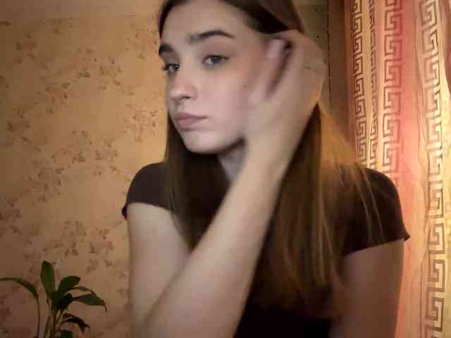 ChristiaPettet webcam