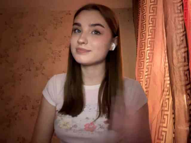 ChristiaPettet webcam