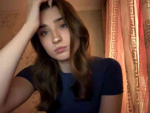 ChristiaPettet webcam