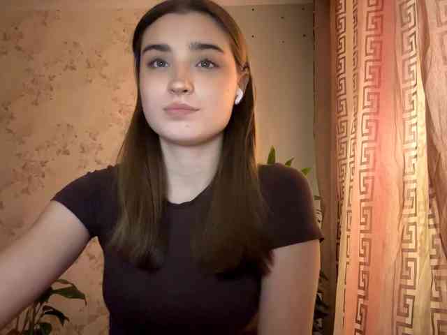 ChristiaPettet webcam