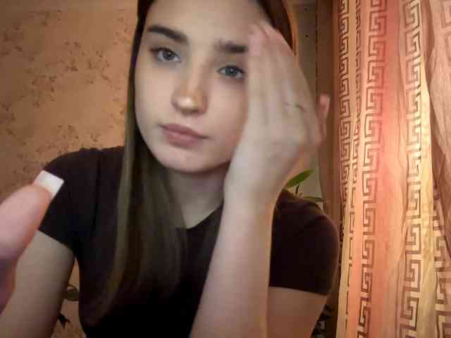 ChristiaPettet webcam