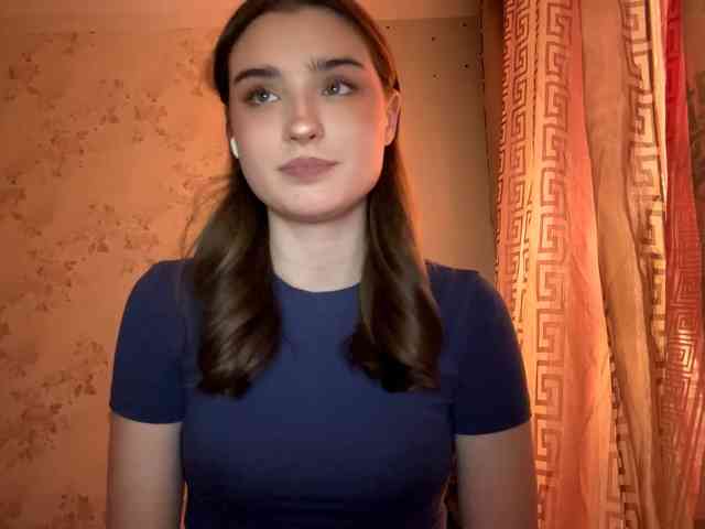 ChristiaPettet webcam