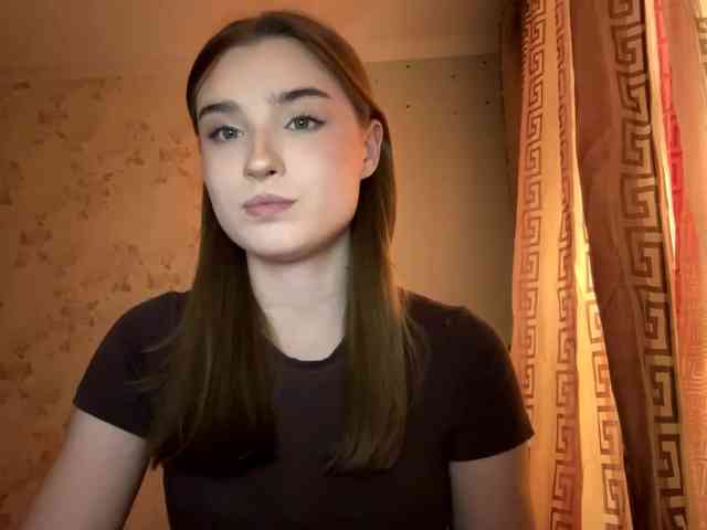 ChristiaPettet webcam