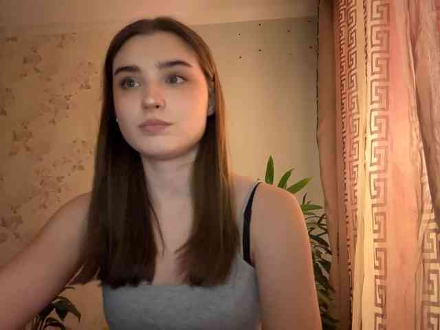 ChristiaPettet webcam