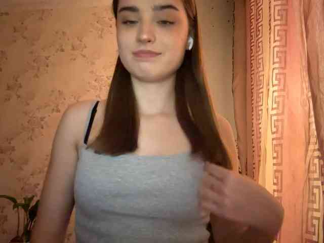 ChristiaPettet webcam