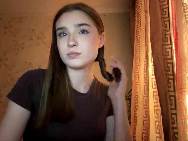 ChristiaPettet webcam