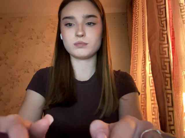 ChristiaPettet webcam