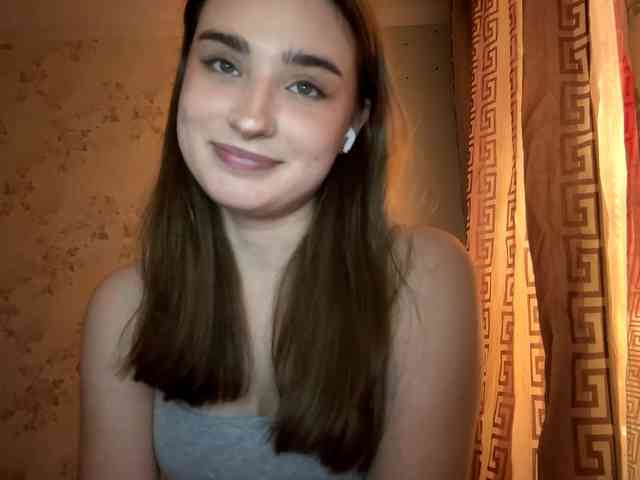 ChristiaPettet webcam