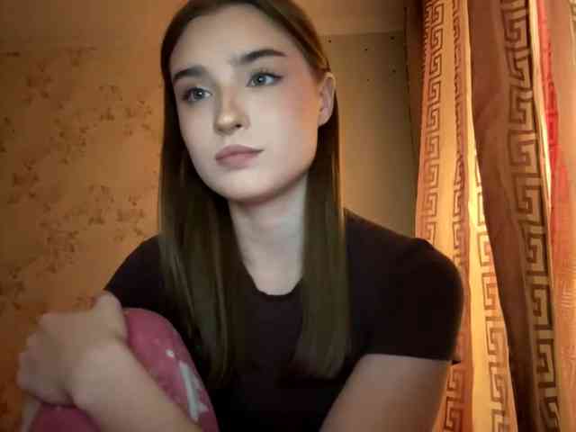 ChristiaPettet webcam