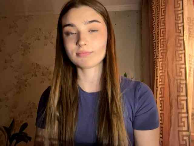 ChristiaPettet webcam