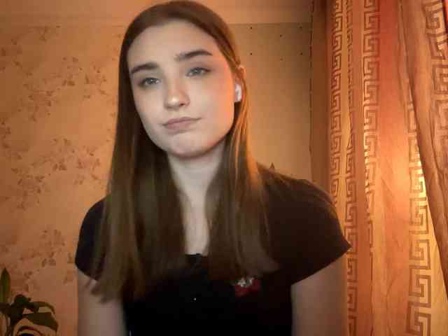 ChristiaPettet webcam