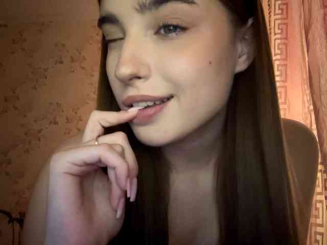 ChristiaPettet webcam