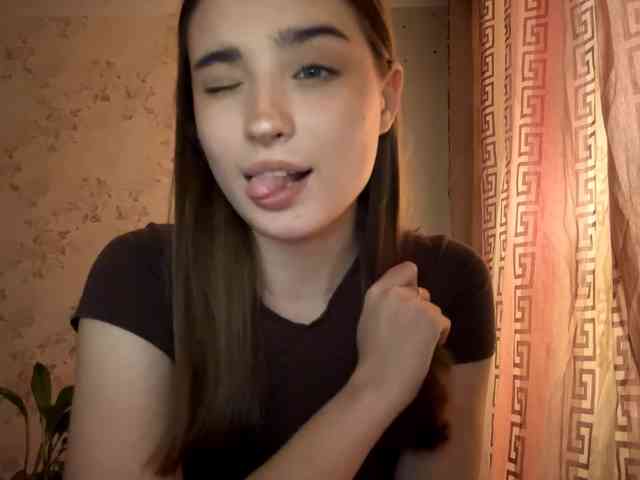 ChristiaPettet webcam