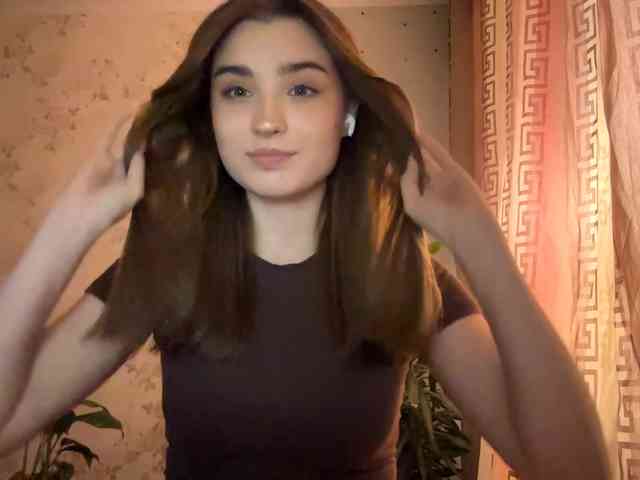 ChristiaPettet webcam