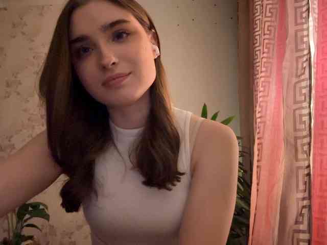 ChristiaPettet webcam