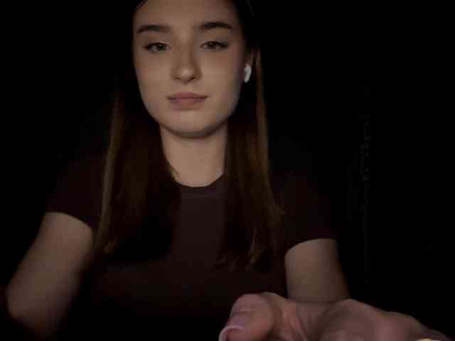 ChristiaPettet webcam