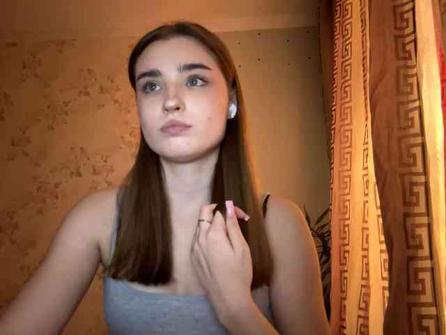 ChristiaPettet webcam