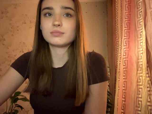 ChristiaPettet webcam