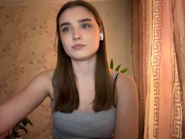 ChristiaPettet webcam