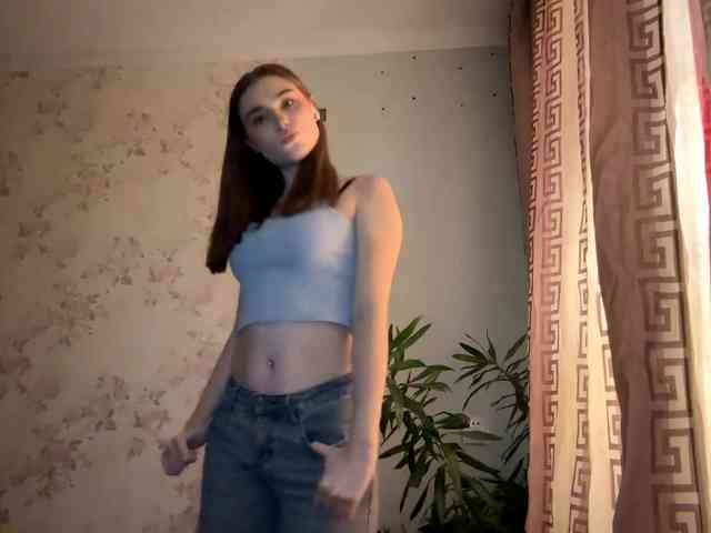 ChristiaPettet webcam