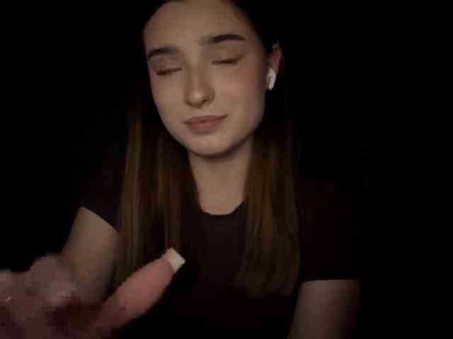 ChristiaPettet webcam