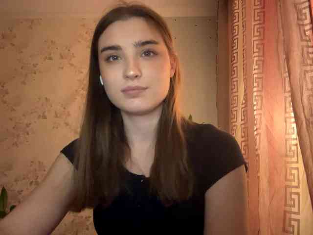 ChristiaPettet webcam