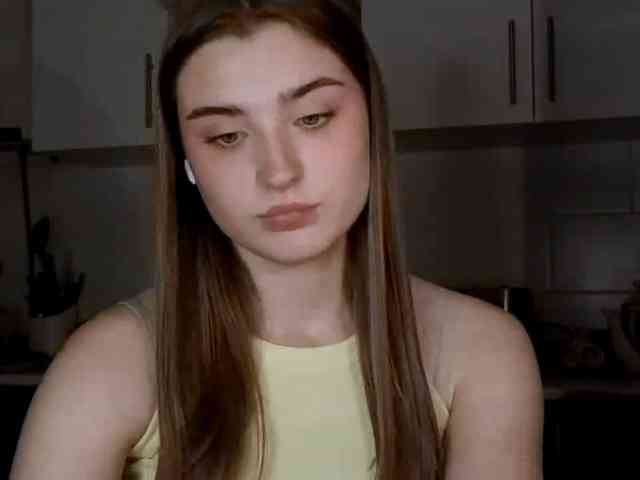 ChristiaPettet webcam