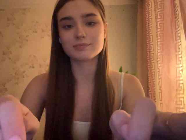 ChristiaPettet webcam