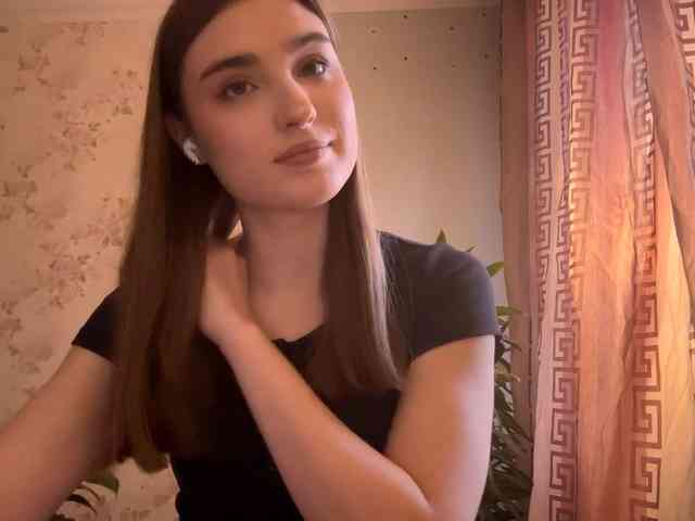 ChristiaPettet webcam