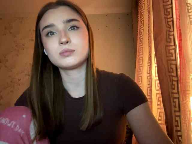 ChristiaPettet webcam