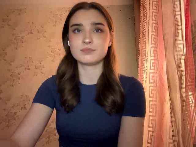 ChristiaPettet webcam