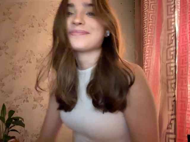 ChristiaPettet webcam