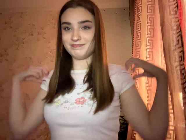 ChristiaPettet webcam