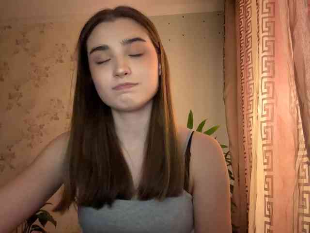 ChristiaPettet webcam