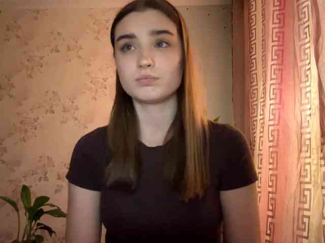 ChristiaPettet webcam