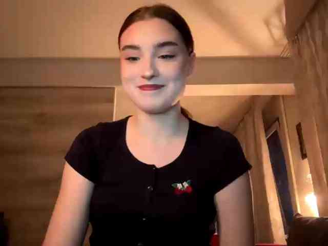 ChristiaPettet webcam