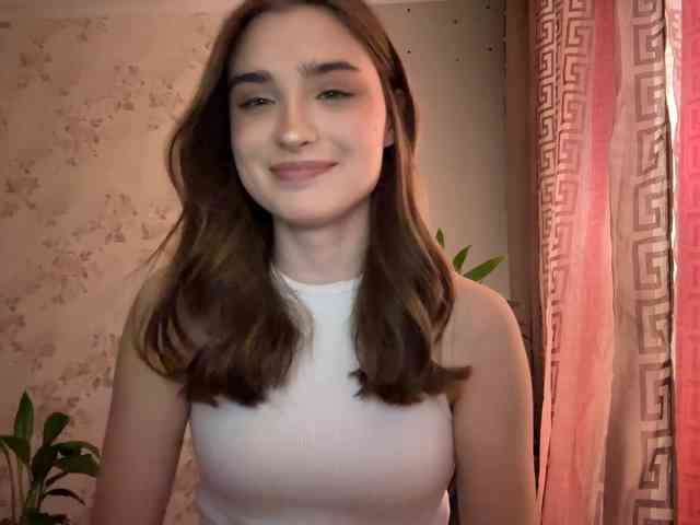 ChristiaPettet webcam