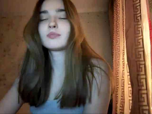 ChristiaPettet webcam