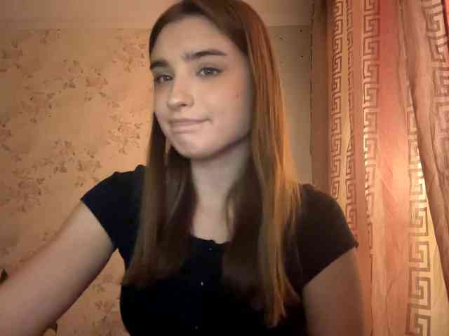 ChristiaPettet webcam