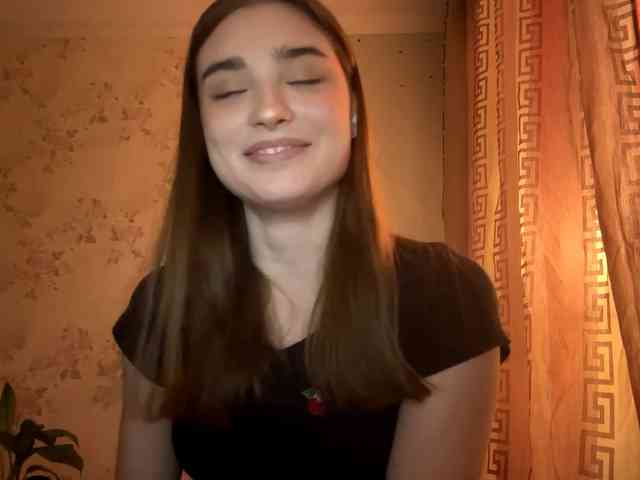 ChristiaPettet webcam