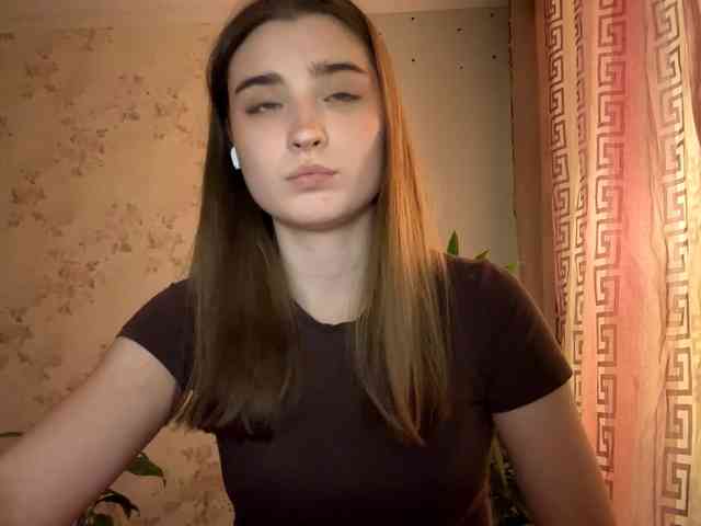 ChristiaPettet webcam