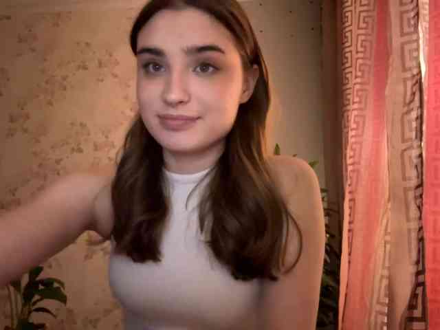 ChristiaPettet webcam