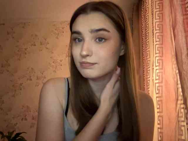 ChristiaPettet webcam