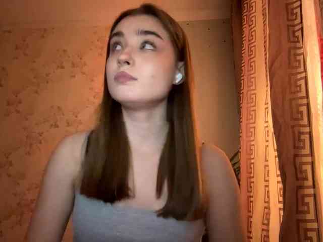 ChristiaPettet webcam