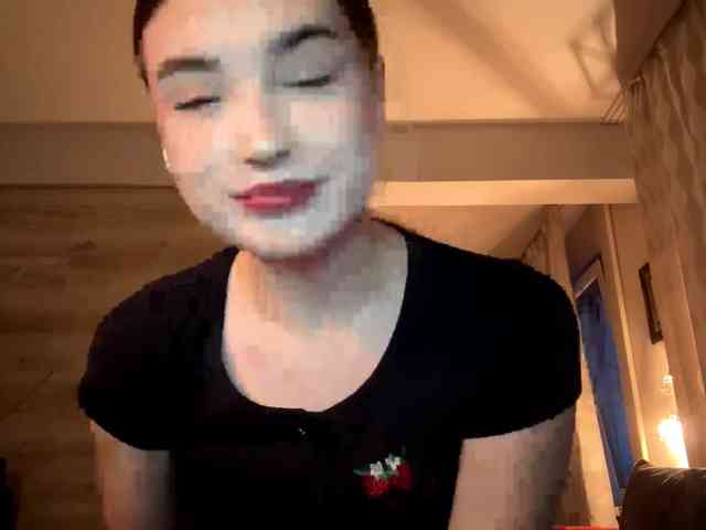 ChristiaPettet ChristiaPettet