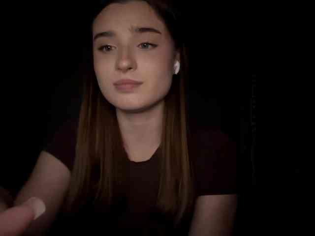 ChristiaPettet webcam