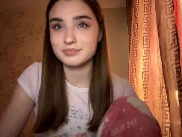 ChristiaPettet webcam