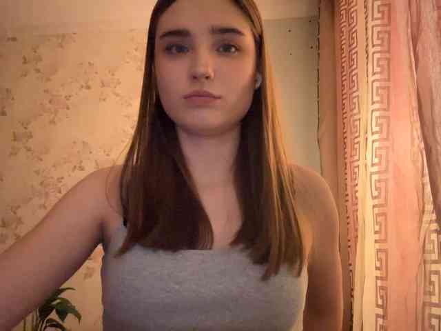 ChristiaPettet webcam