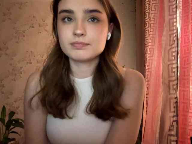 ChristiaPettet webcam