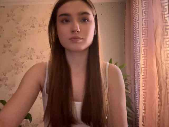 ChristiaPettet webcam